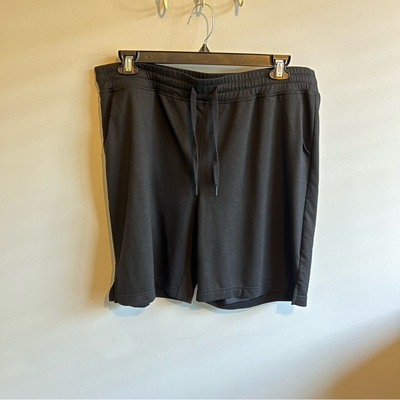 32 Degrees Cool XL Black Pull-on Elastic Waist Bermuda Shorts - Picture 6 of 11